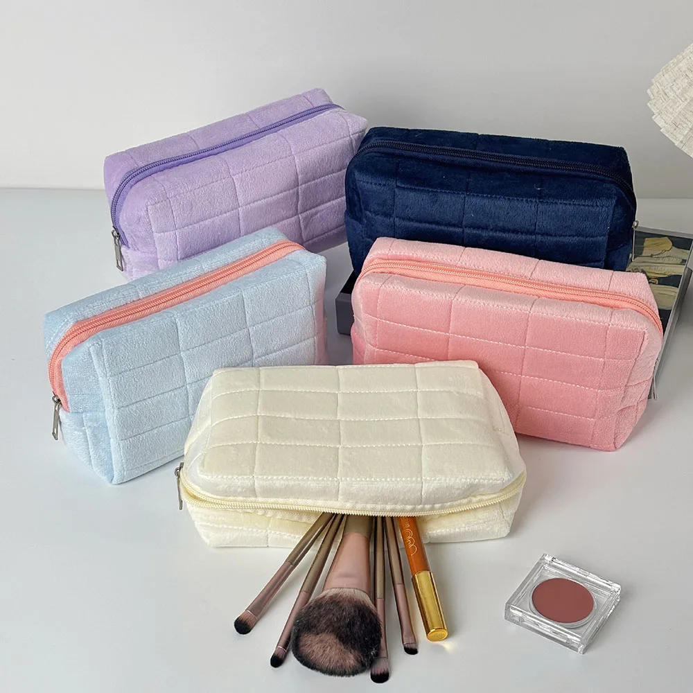 Velvet Large Capacity Pillow Cosmetic Storage Bag Portable Travel Toiletry Bag Small Outdoor Makeup Bag For Daily And Travel Use
