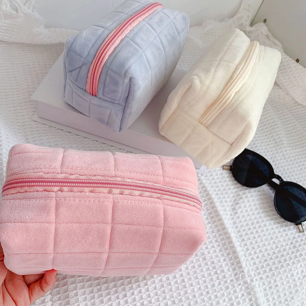 Velvet Large Capacity Pillow Cosmetic Storage Bag Portable Travel Toiletry Bag Small Outdoor Makeup Bag For Daily And Travel Use