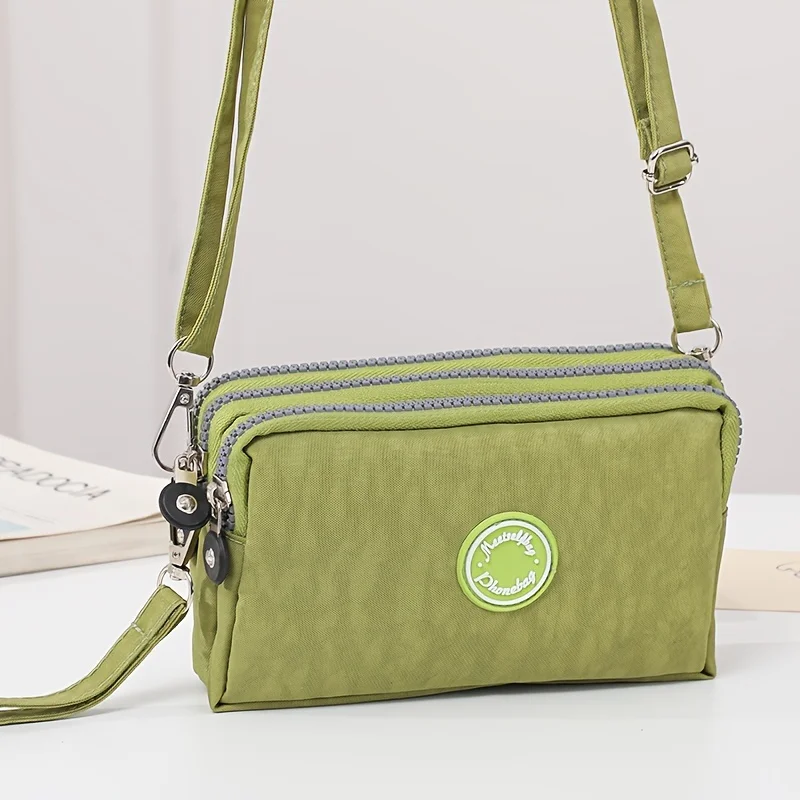 Put the mobile phone bag, handbag, shoulder bag, neck bag, cloth bag, mini bag for storing small change.