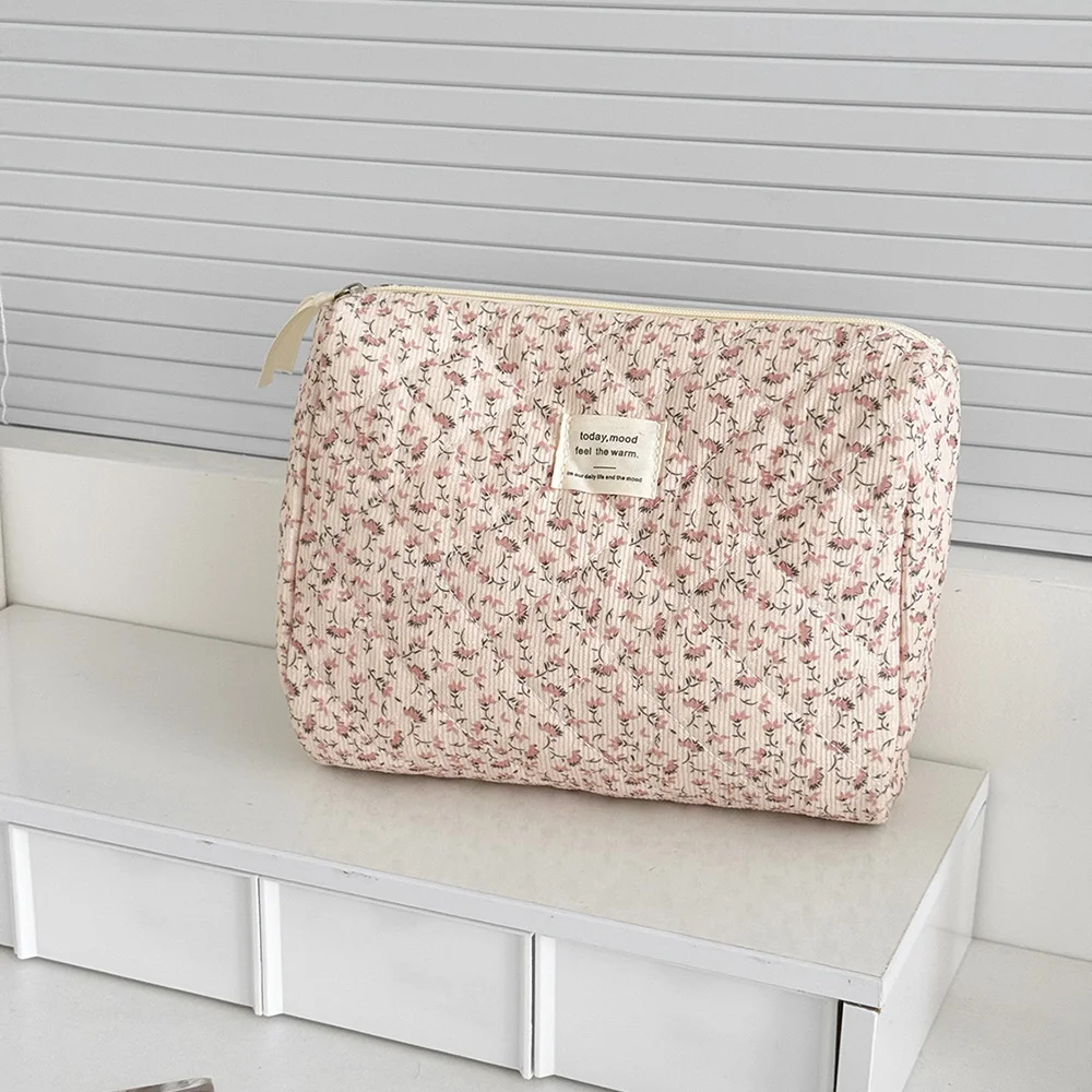 Wholesale Vintage Women Floral Print Cosmetic Pouch Handbag Travel Orgainzer Make Up Storage Bag Large Capacity Quilted Bag