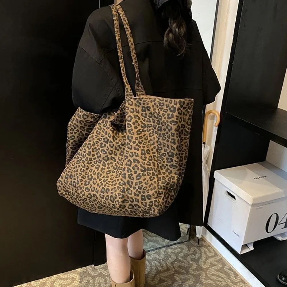 Fashion Leopard Print Shoulder Bag Large Capacity Hand-held Women Tote Bag Texture Underarm Bag Crossbody Bag