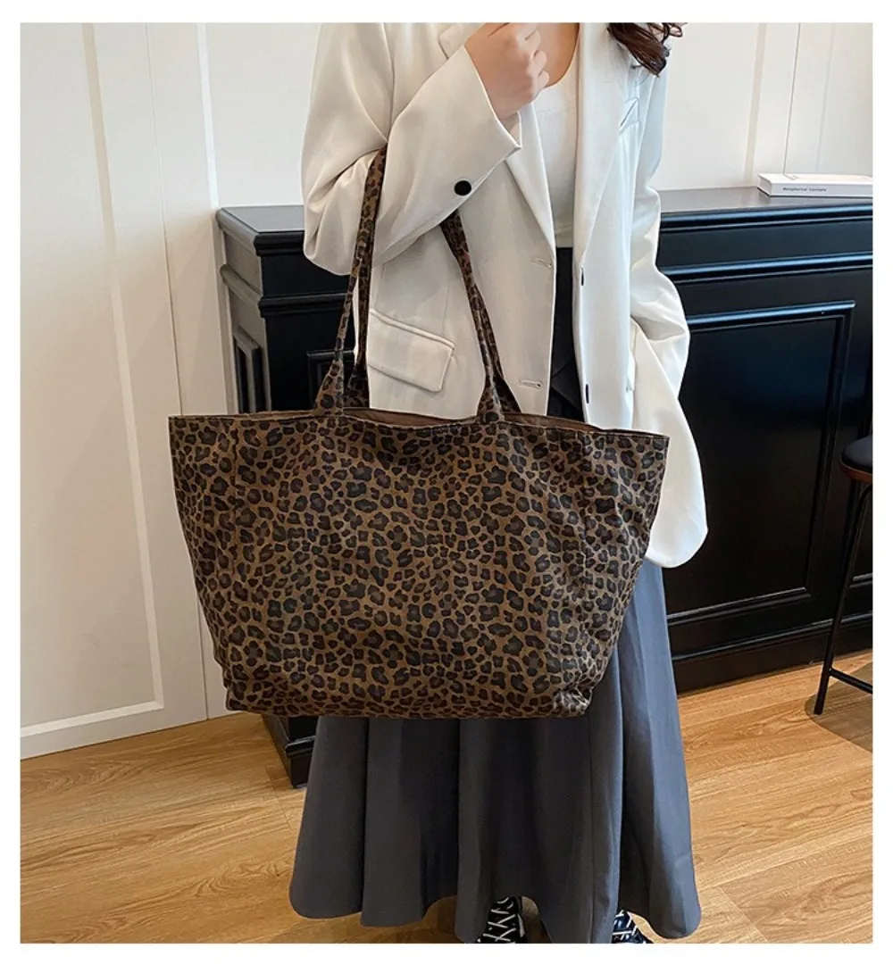 Fashion Leopard Print Shoulder Bag Large Capacity Hand-held Women Tote Bag Texture Underarm Bag Crossbody Bag