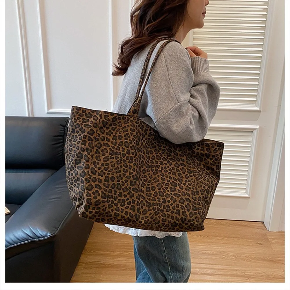 Fashion Leopard Print Shoulder Bag Large Capacity Hand-held Women Tote Bag Texture Underarm Bag Crossbody Bag