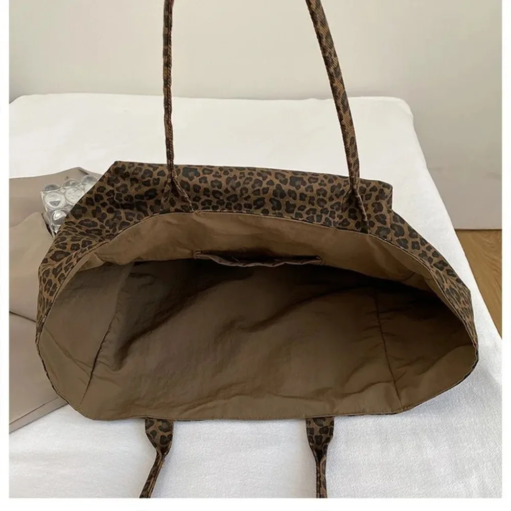 Fashion Leopard Print Shoulder Bag Large Capacity Hand-held Women Tote Bag Texture Underarm Bag Crossbody Bag