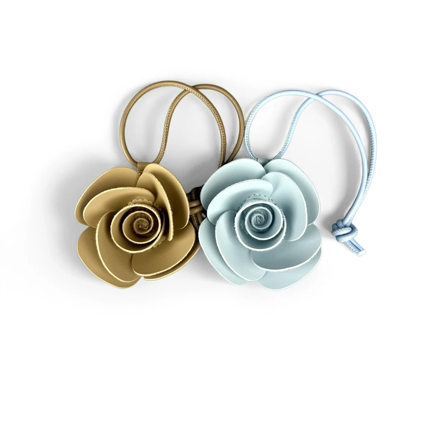 5 Colors Handmade PU Leather Camellia Flower Keychain/Bag Charm-Summer Beach Vibe/Gift-Car/Bag Accessory/Decor-Keychain For Her