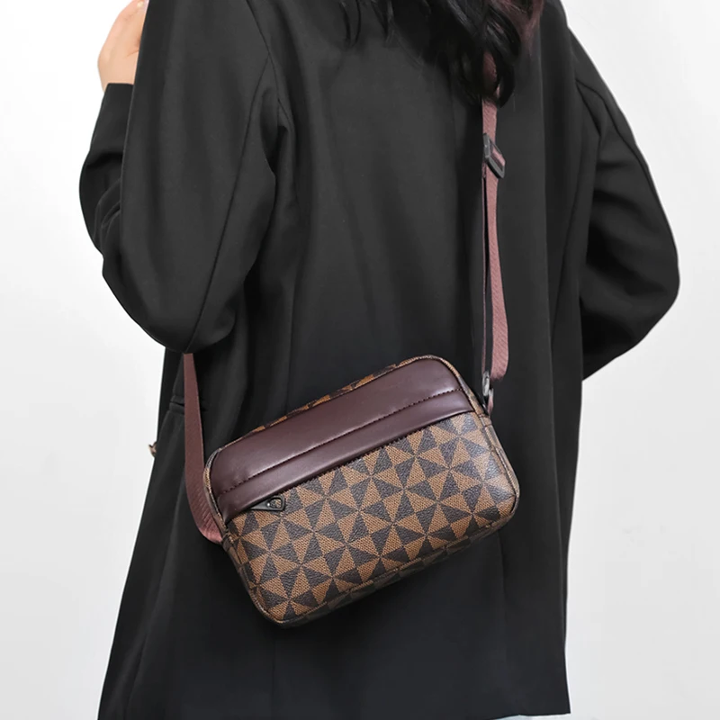 Neutral Style Backpack for Men and Women, with a Single-Layer Pocket, Suitable for Travel and Photography, Shoulder Bag