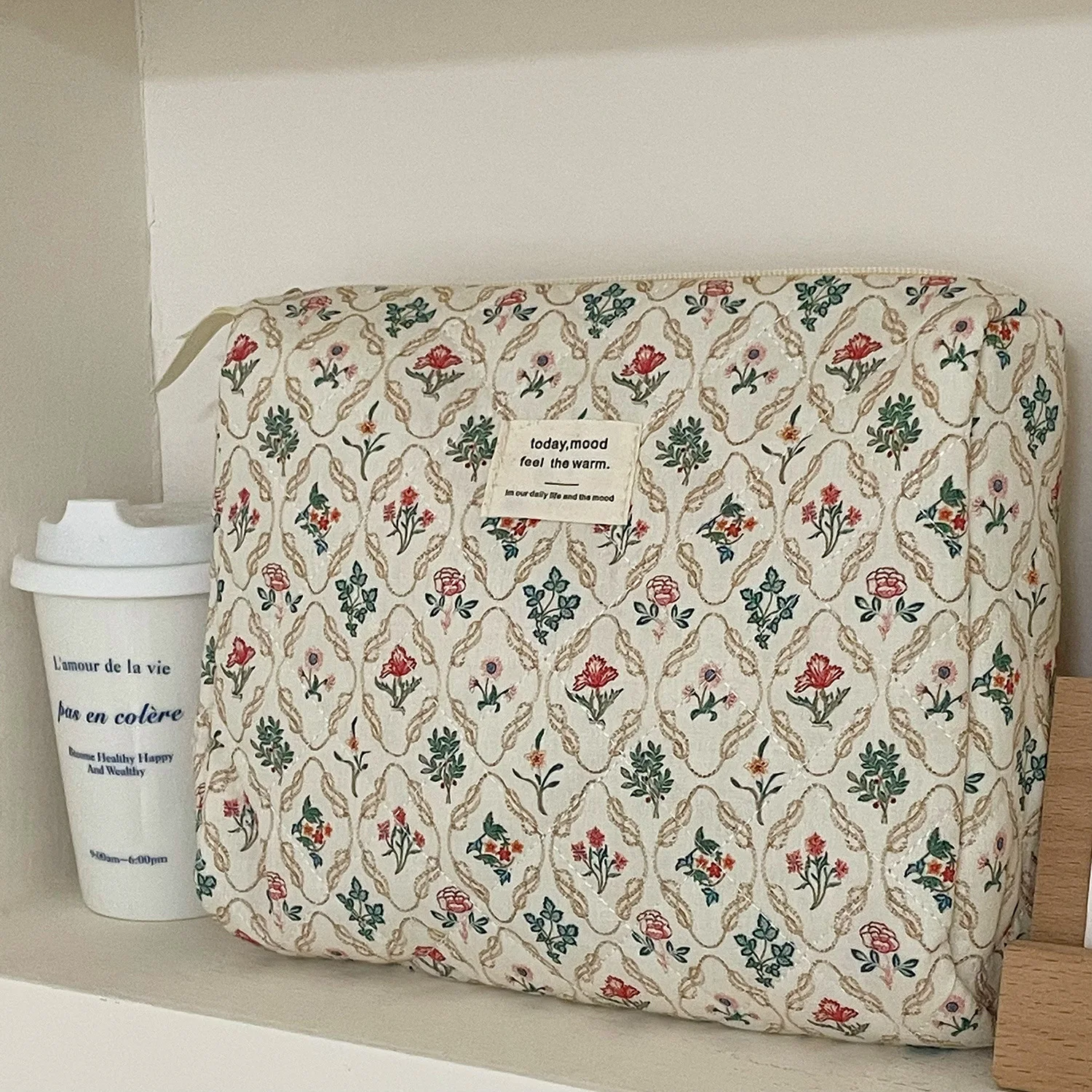 Fashion Vintage Flower Women Makeup Bag Cotton Tote Portable Female Cosmetic Storage Handbag Travel Organizer Zipper Quilted Bag
