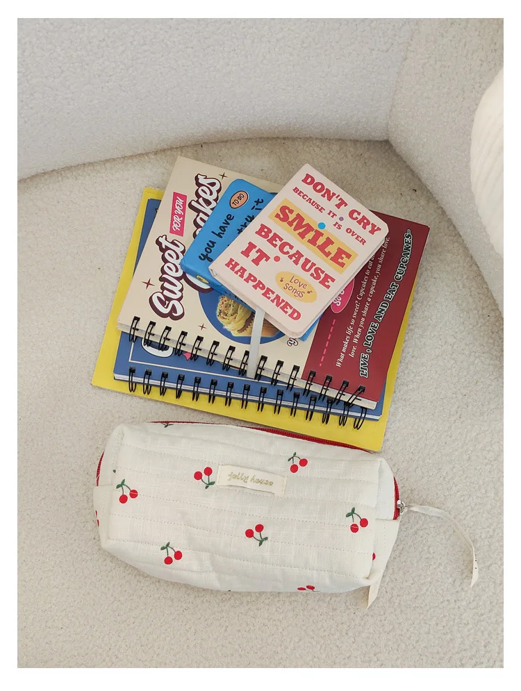 Quilted Cotton Ladies Travel Storage Bag Retro Cherry Women's Cosmetic Bags Cute Design Girls Pencil Case Makeup Bag Handbags