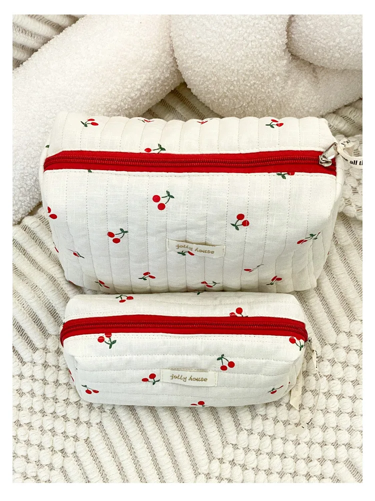 Quilted Cotton Ladies Travel Storage Bag Retro Cherry Women's Cosmetic Bags Cute Design Girls Pencil Case Makeup Bag Handbags