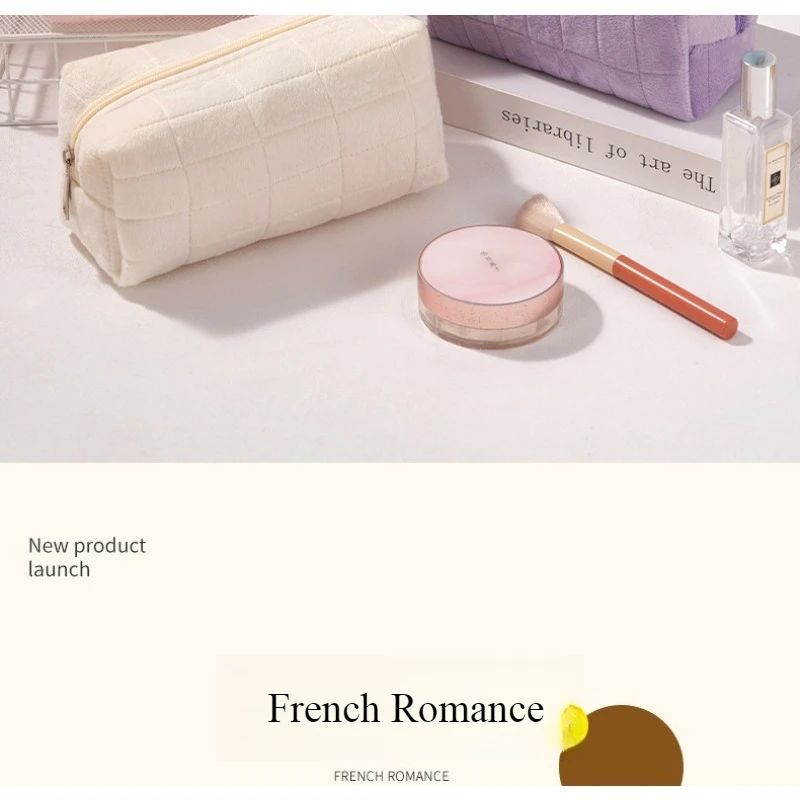 New Cute Plush Cosmetic Bag, Travel Skin Care Product Storage Bag, High-Looking Female Mobile Phone Large Capacity Storage Bag