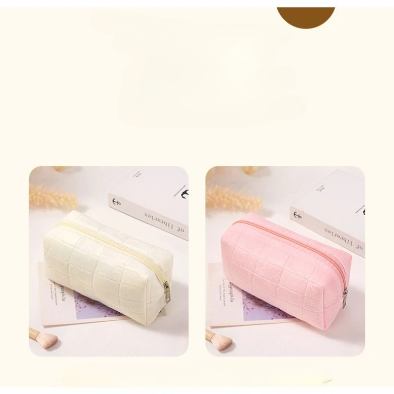 New Cute Plush Cosmetic Bag, Travel Skin Care Product Storage Bag, High-Looking Female Mobile Phone Large Capacity Storage Bag