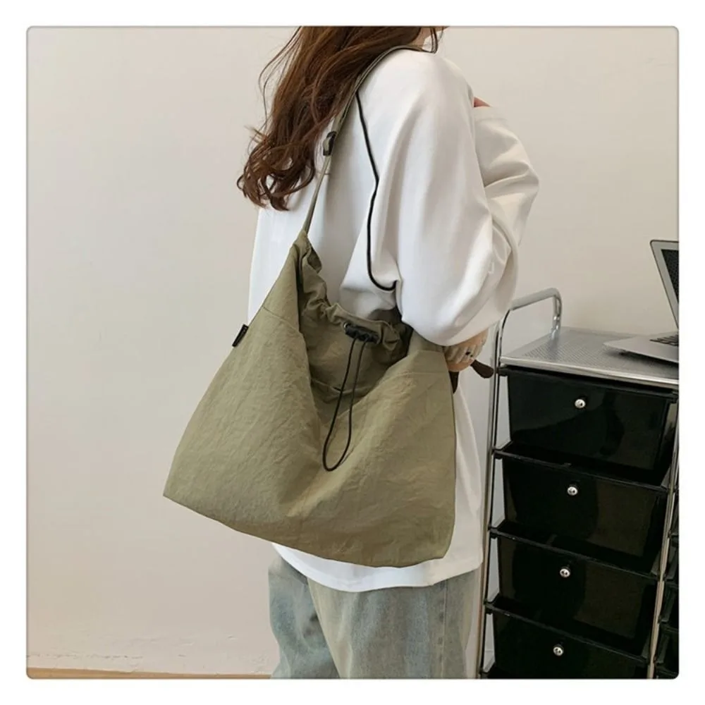 Fashion Travel Casual Nylon Tote Bag Drawstring Shoulder Bag Large Capacity Waterproof Crossbody Bucket Bag Women
