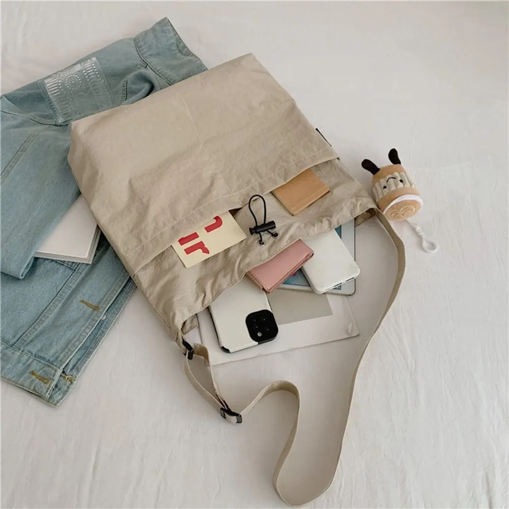 Fashion Travel Casual Nylon Tote Bag Drawstring Shoulder Bag Large Capacity Waterproof Crossbody Bucket Bag Women