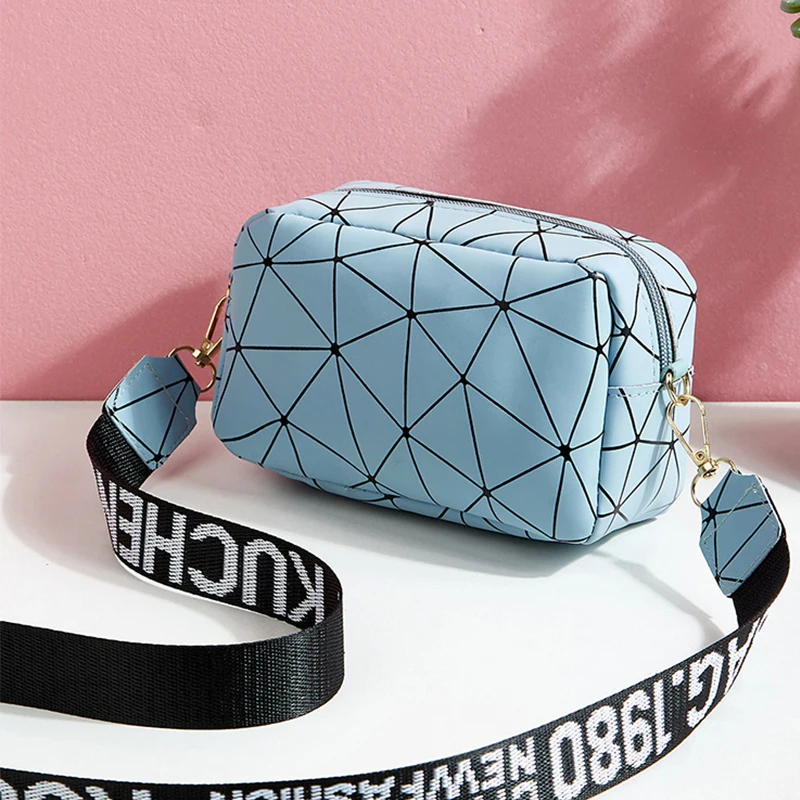 Yogodlns Fashion Laser Shoulder Messenger Bag Female Small Square Bag PU Leather Crossbody Bag Trendy New Satchel Bag Bolsa