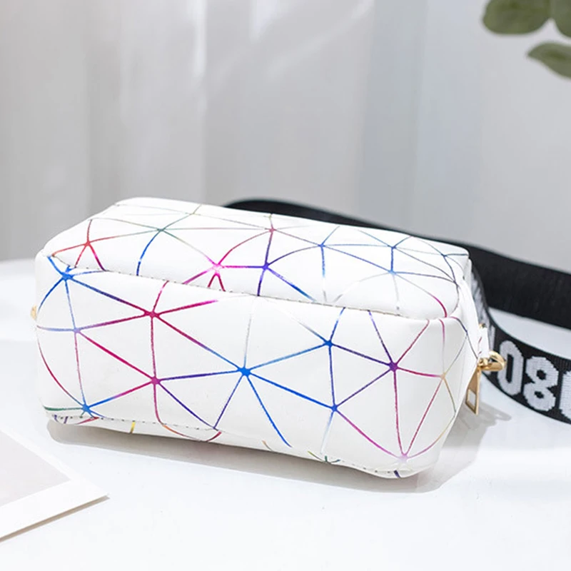 Yogodlns Fashion Laser Shoulder Messenger Bag Female Small Square Bag PU Leather Crossbody Bag Trendy New Satchel Bag Bolsa