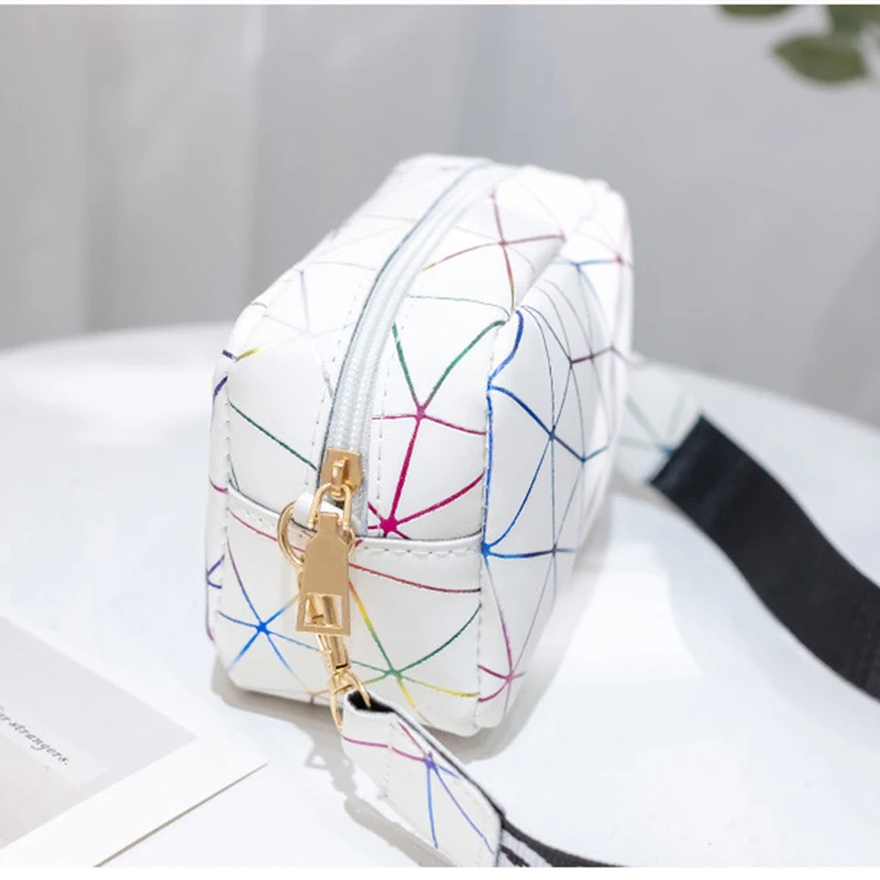 Yogodlns Fashion Laser Shoulder Messenger Bag Female Small Square Bag PU Leather Crossbody Bag Trendy New Satchel Bag Bolsa