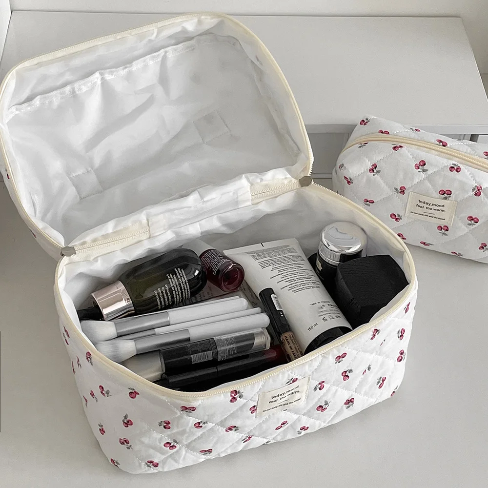 Wholesale Cherry Tote Women Makeup Bag Portable Cute Ladies Cosmetic Toiletry Storage Pouch Handbag Cotton Quilted Zipper Bag