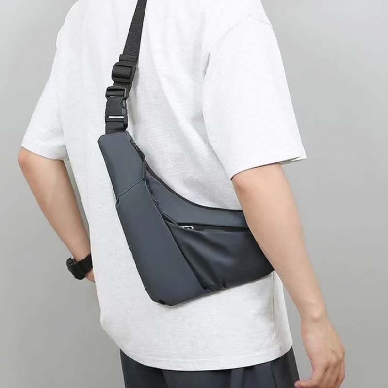 Men's Versatile Casual Chest Bag Multi-color Option Crossbody Shoulder Bag for Daily Commuting Outings
