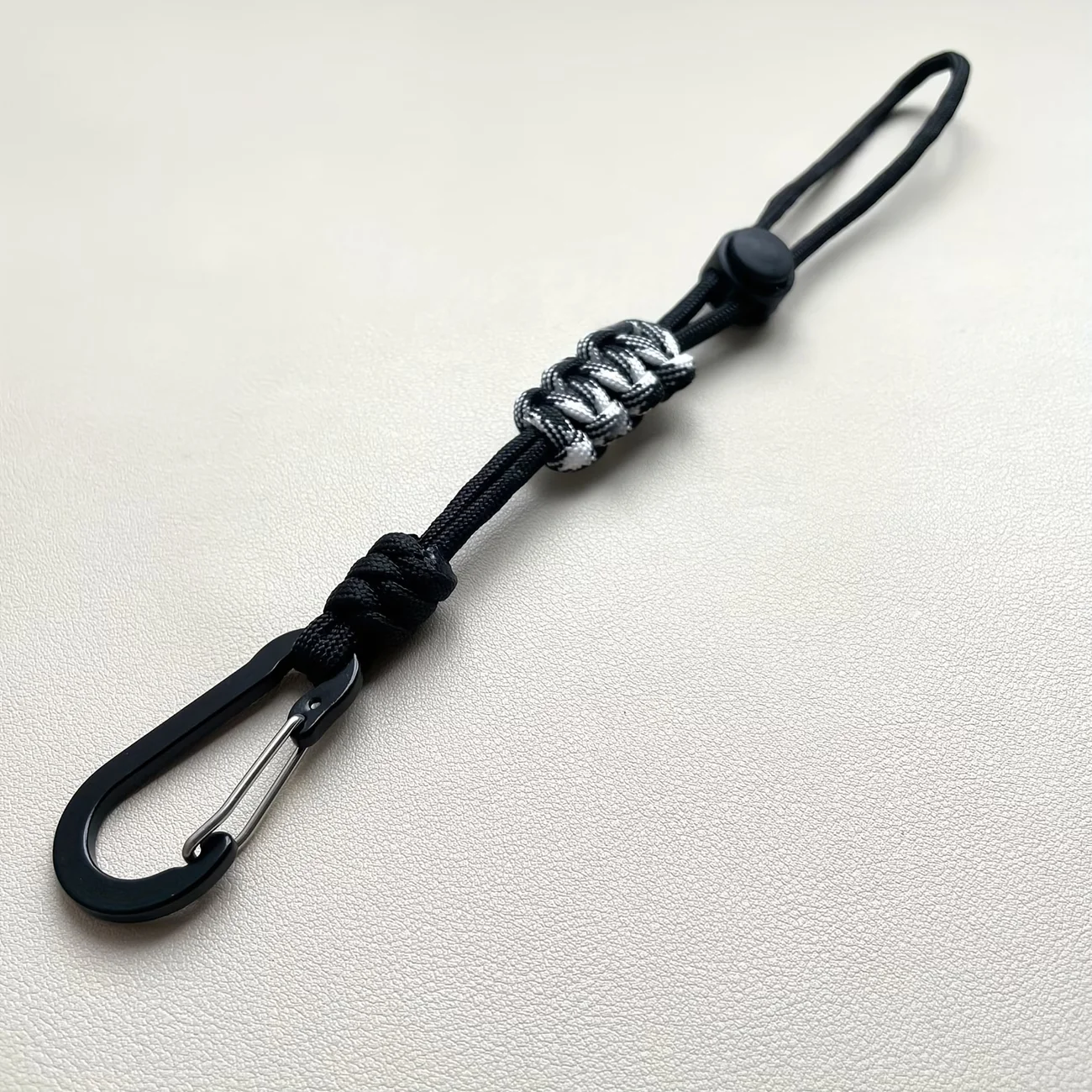 1Pc Water Bottle Holder with Lanyard, Alloy Hook Keychain, Portable Clip for Travel Hiking Backpack Accessory