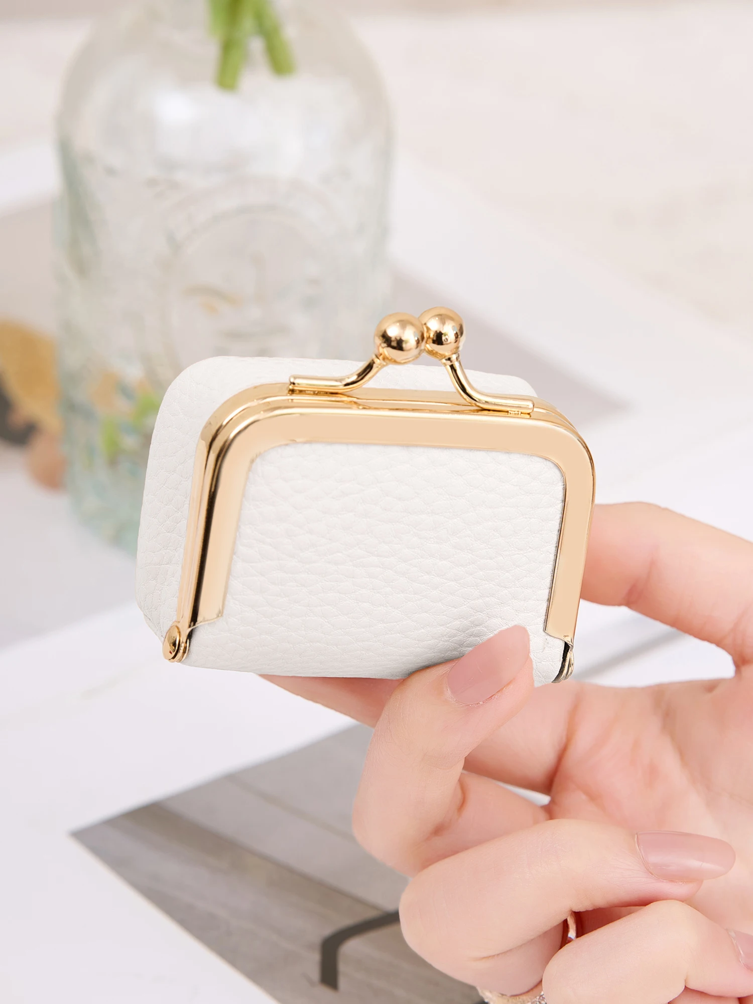 New Mini Women's Solid Color PU Leather Jewelry Box Can Store Rings Necklaces Earrings Portable Coin Purse With Kiss Clasp