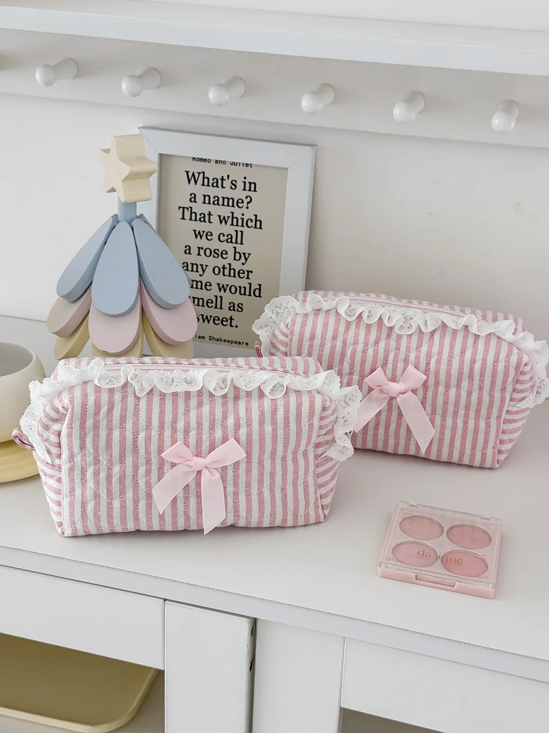 Pink Rose Sweetheart Cosmetic Storage Bag Aesthetic Cute Lace Trim Makeup Pouch Large Capacity Vintage Cosmetic Organizer Bags