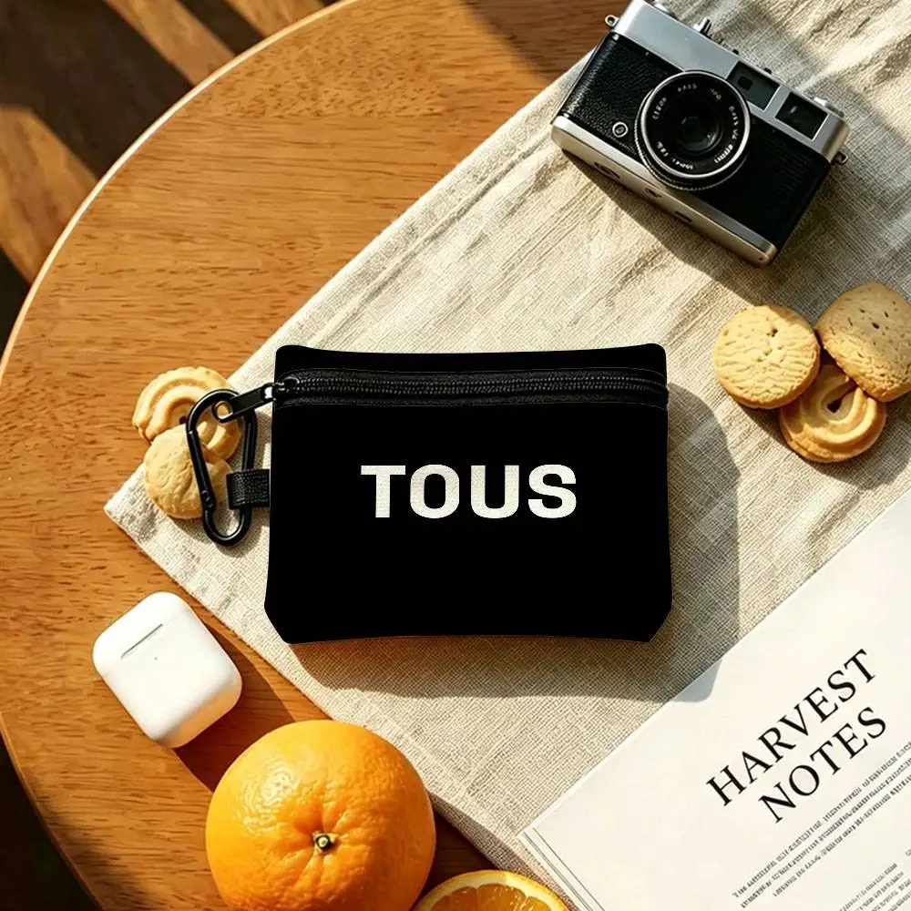 T-TOUS Sweet-Tender Portable Mini Oxford Cloth Coin Purse With Carabiner Hook Zipper Key Card Earphone Storage Wallet