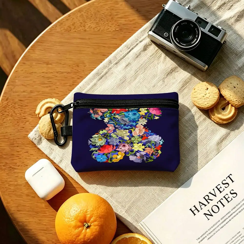 T-TOUS Sweet-Tender Portable Mini Oxford Cloth Coin Purse With Carabiner Hook Zipper Key Card Earphone Storage Wallet