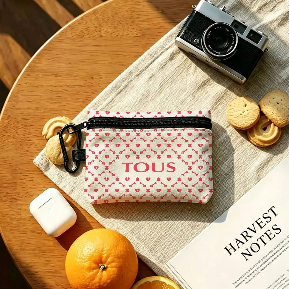 T-TOUS Sweet-Tender Portable Mini Oxford Cloth Coin Purse With Carabiner Hook Zipper Key Card Earphone Storage Wallet