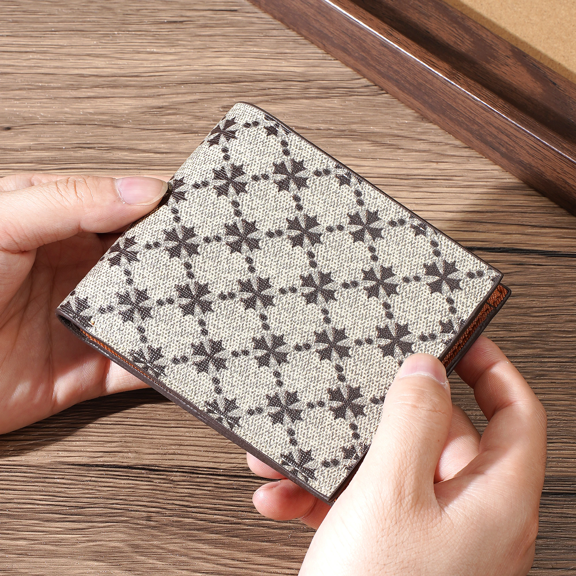 1Pcs-Baellerry Men's Vintage Floral Short Wallet, Classic Pattern Pu Leather Ultra-Thin Business Casual Wallet, Business Commuter Wallet