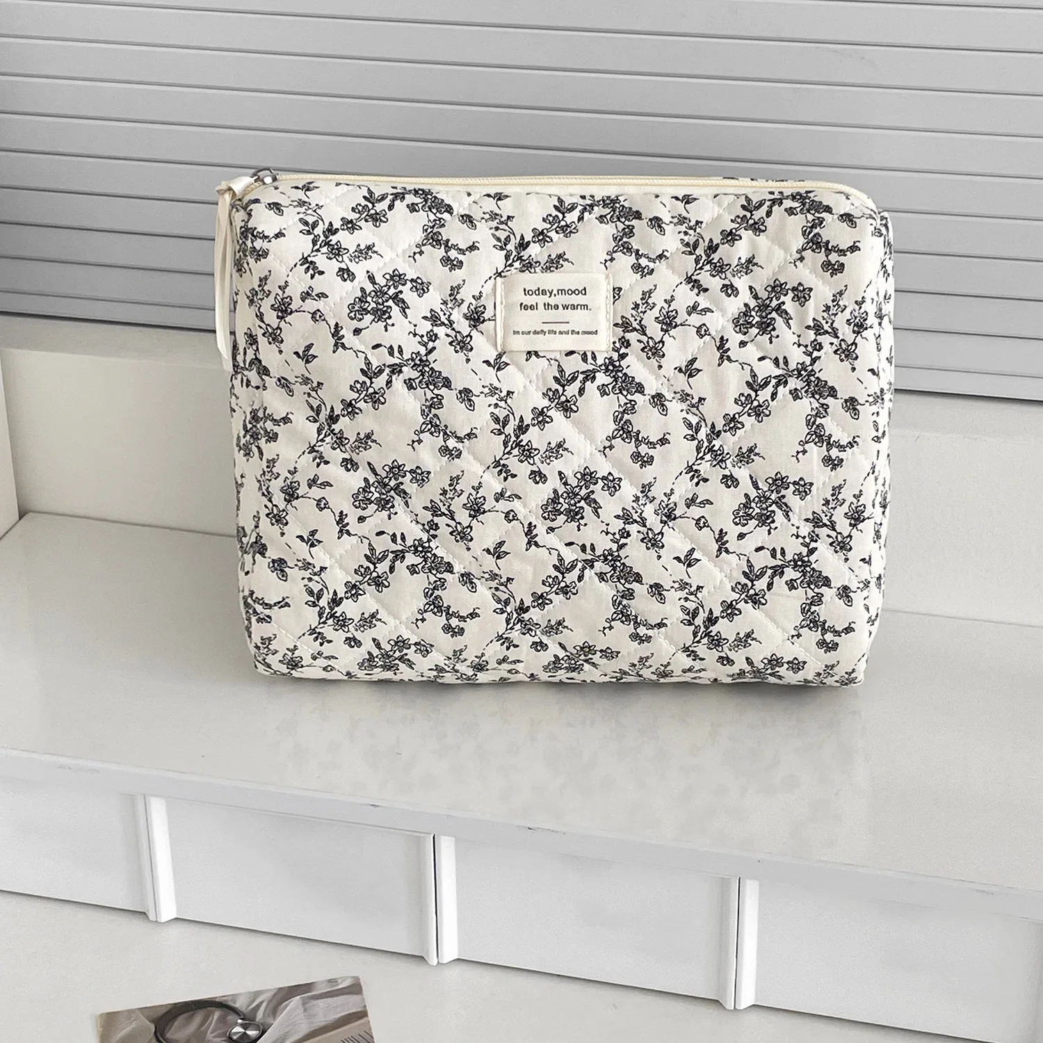 1pcs Cotton Black Flower Women Cosmetic Bag Fabric Storage Bags Small Big Capacity Travel Organzier Pouch Women Makeup Case