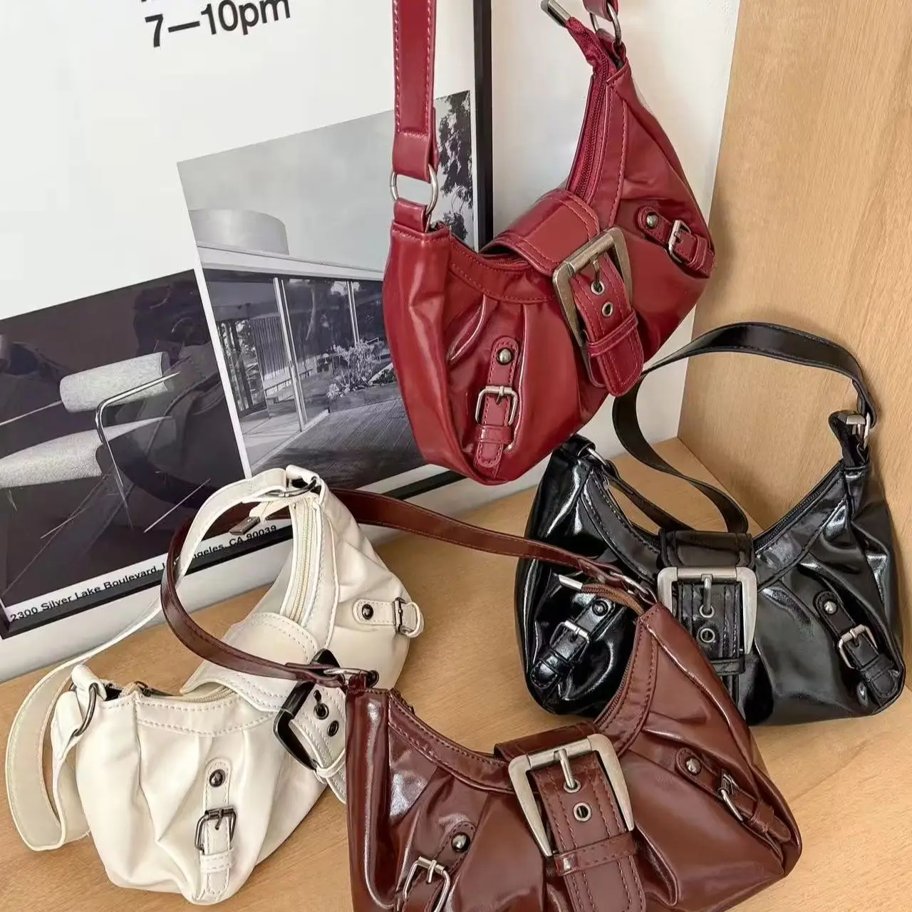 Retro Y2K Pleated Hobo Shoulder Bag for Women Hot Selling Maillard Style Underarm Bag Clutch Handbags for Travel Work Shopping