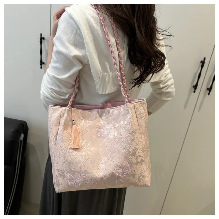 Texture Leisure New Chinese Style Shoulder Bag Antique Versatile Large Capacity Tote Bag Hanfu Element Work Commuter Storage Bag