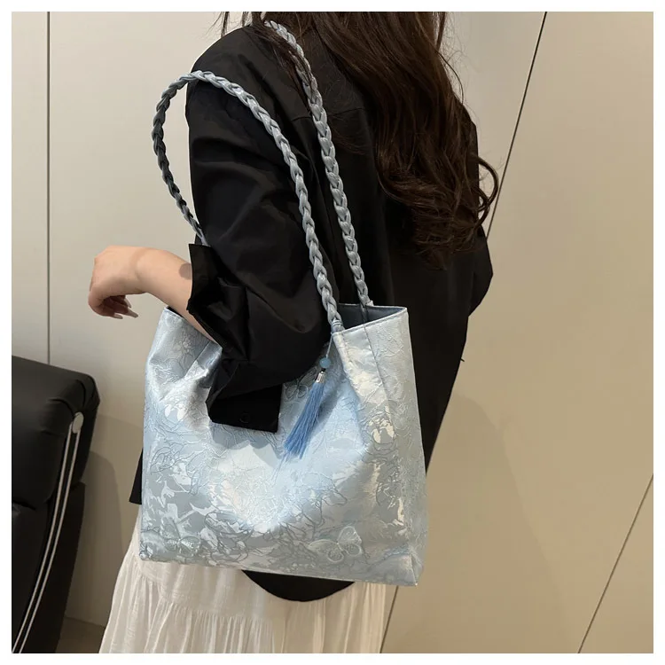 Texture Leisure New Chinese Style Shoulder Bag Antique Versatile Large Capacity Tote Bag Hanfu Element Work Commuter Storage Bag