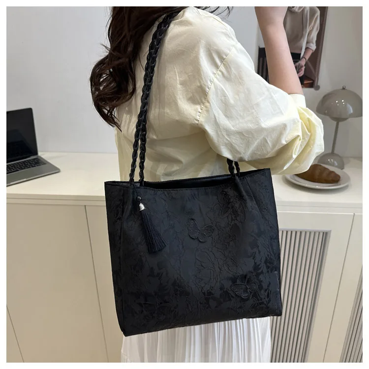Texture Leisure New Chinese Style Shoulder Bag Antique Versatile Large Capacity Tote Bag Hanfu Element Work Commuter Storage Bag