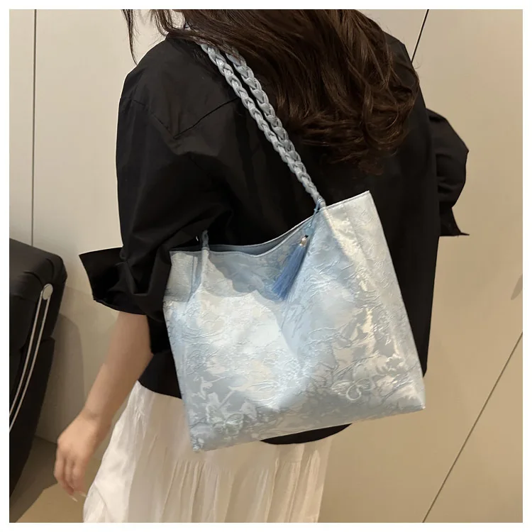 Texture Leisure New Chinese Style Shoulder Bag Antique Versatile Large Capacity Tote Bag Hanfu Element Work Commuter Storage Bag