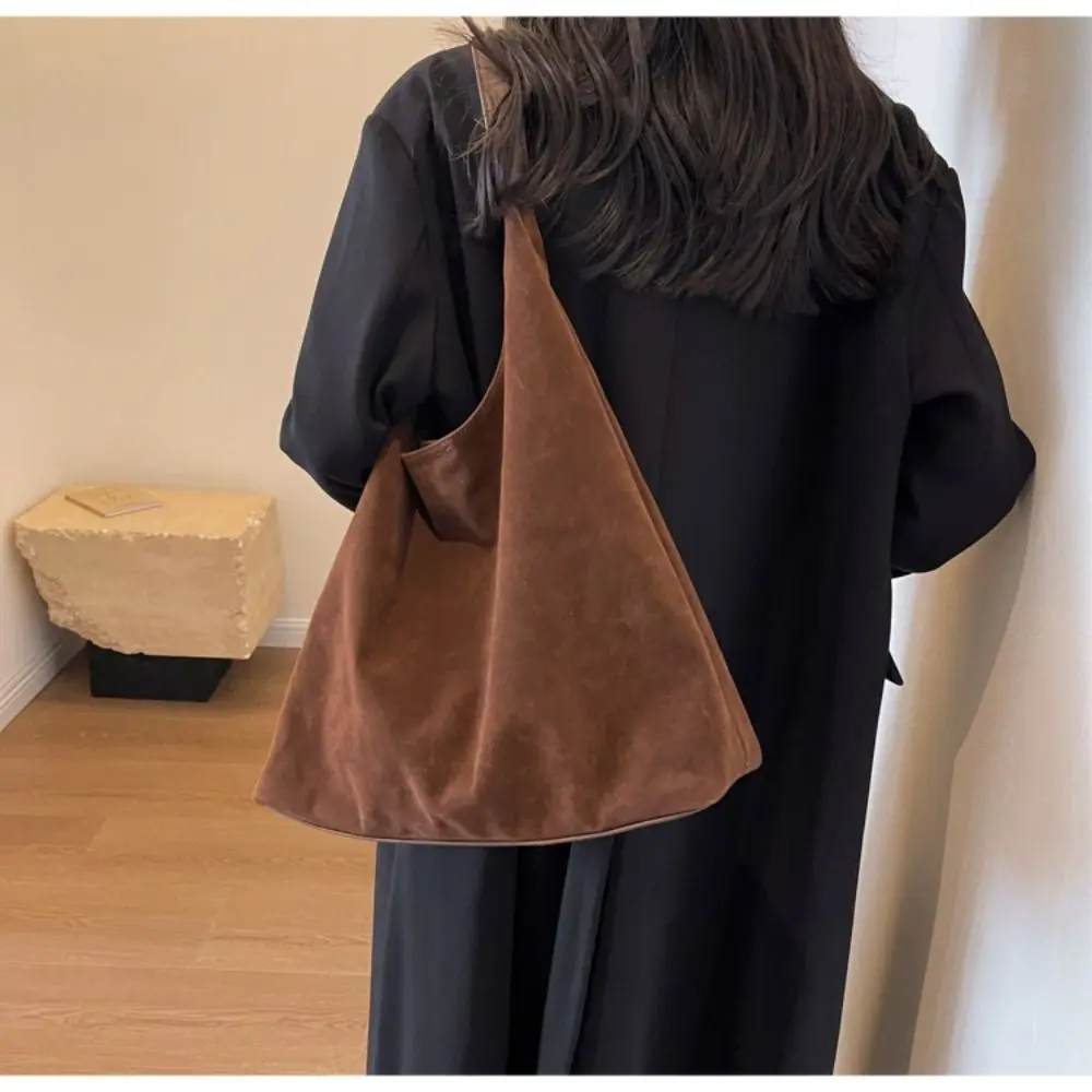 Large Capacity Suede Shoulder Bag Autumn and Winter Vintage Women's Bag Solid Color Simple Versatile Bucket Bag