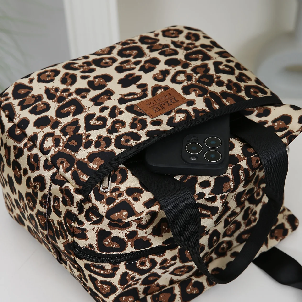 Thickened Nylon Fabric Lunch Bag with Aluminum Foil Inner Large Capacity Portable Lunch Box Storage Bag for Work Picnic Scho