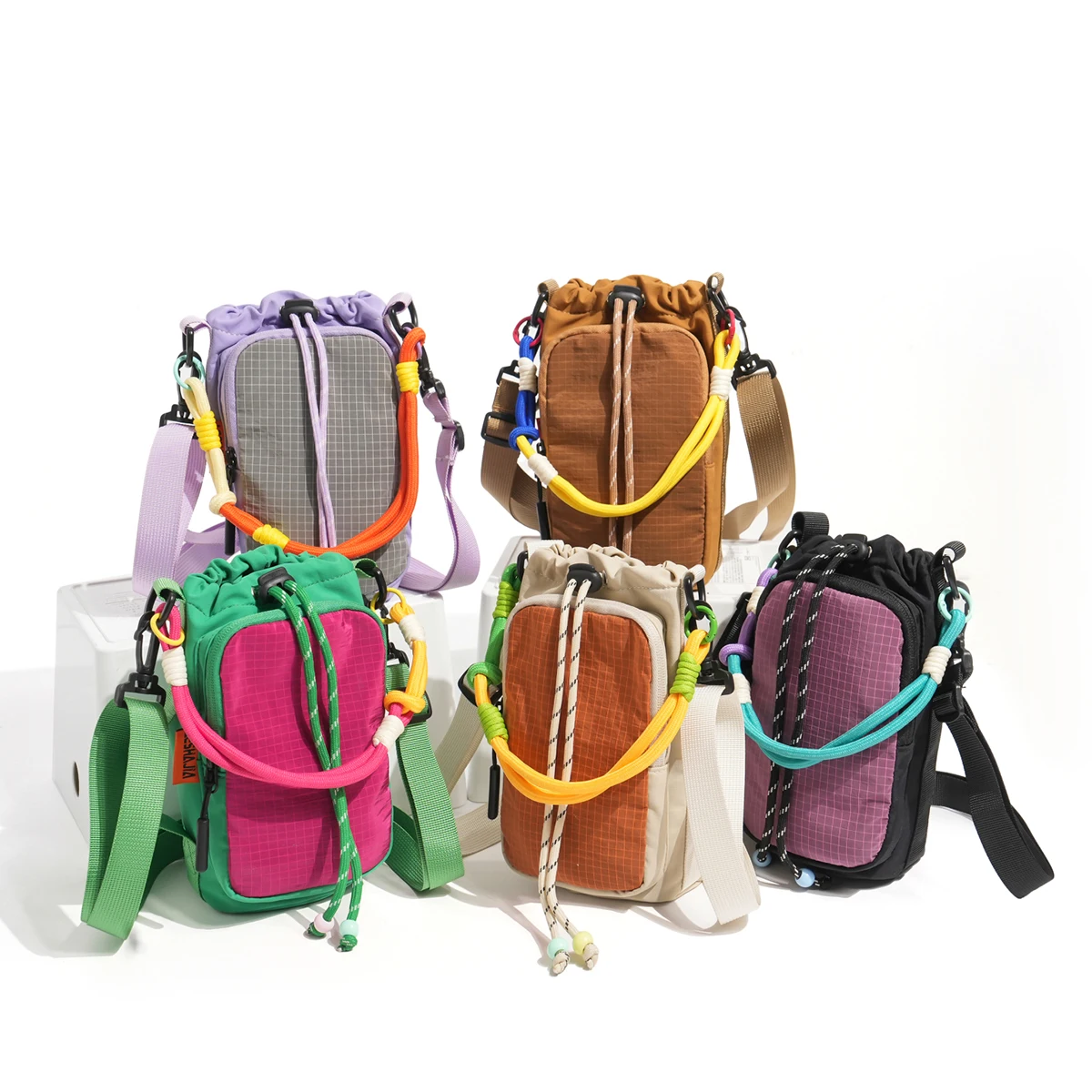 Dopamine Crossbody Water Bottle Bag 2026 New Model Portable Large Capacity Phone Bag Waterproof Water Bottle Bag for Students
