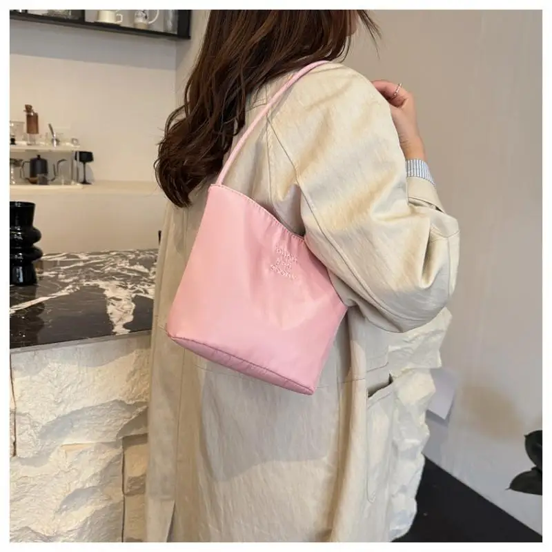 NEW Women's High Capacity Handbag Underarm Handbag Shoulder Bag Waterproof Embroidered Letters Underarm Bag Tote Bags