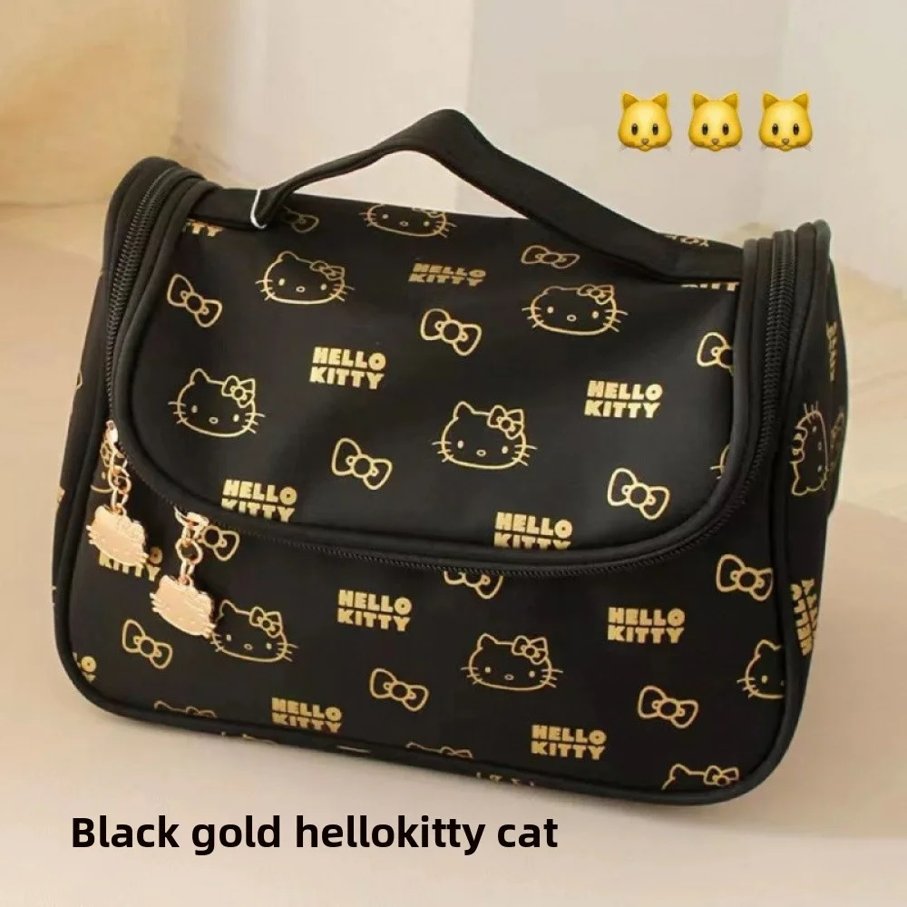 Portable, hangable travel skincare and makeup storage bag, large-capacity cosmetic bag, Sanrio waterproof portable toiletry bag,