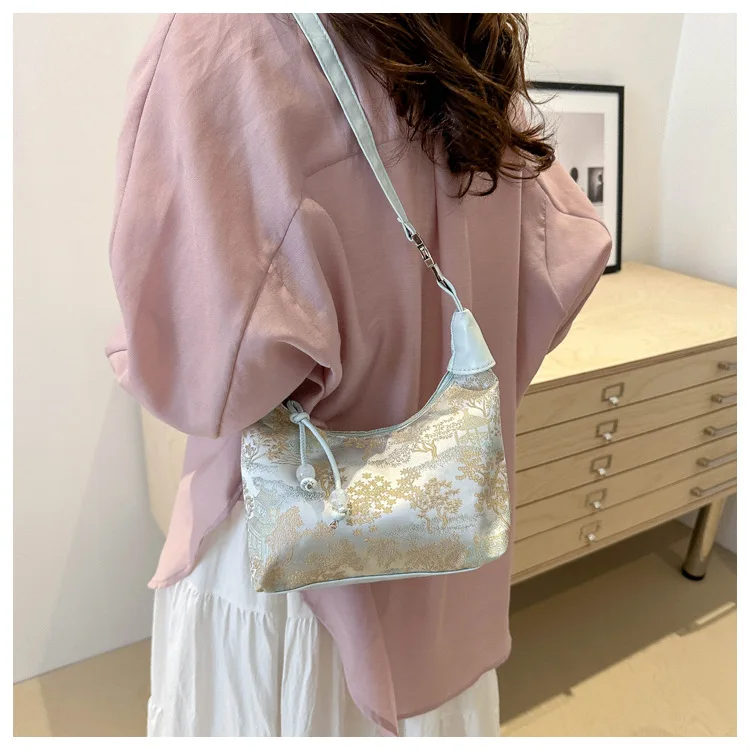 Designer Luxury Bags Woman Sweet Embroidery Shoulder Bag Nylon Texture Pearl Pendant Crossbody Handbag Bucket Handbag Women Girl