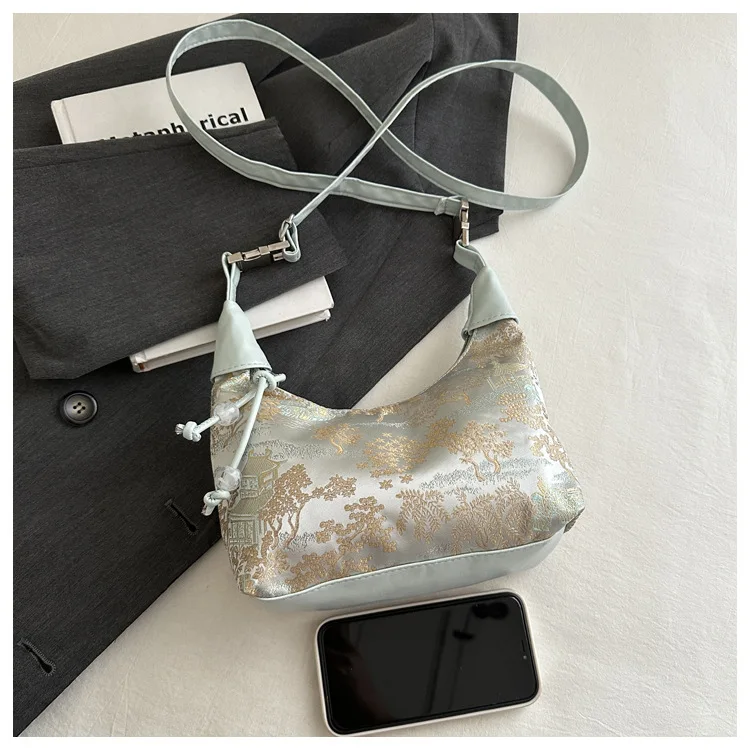 Designer Luxury Bags Woman Sweet Embroidery Shoulder Bag Nylon Texture Pearl Pendant Crossbody Handbag Bucket Handbag Women Girl