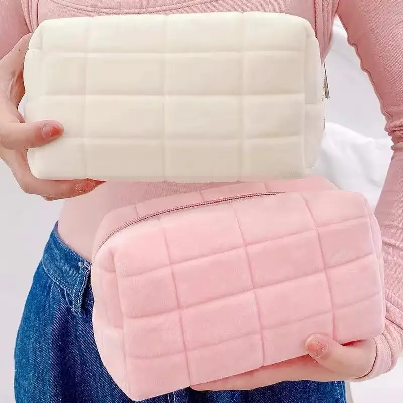 Large Women Zipper Makeup Organizer Handbag Solid Fur Cosmetic Storage Bag Stationery Pencil Case Travel Make Up Toiletry Punch