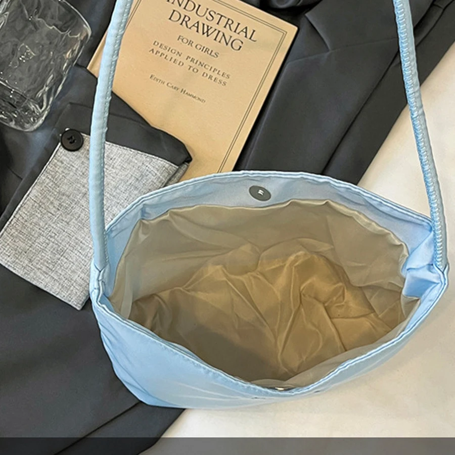 Embroidered Small Square Bag, Bucket-Shaped Nylon Fashion Trendy Commuter Japanese-Style Bucket Bag, New Spring/Summer Single-Shoulder Bag