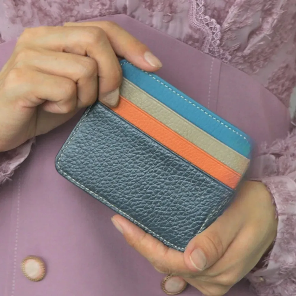 Ultra-thin Credit Card Holder, Wallet, Small Business Card Holder, with 6 Card Slots