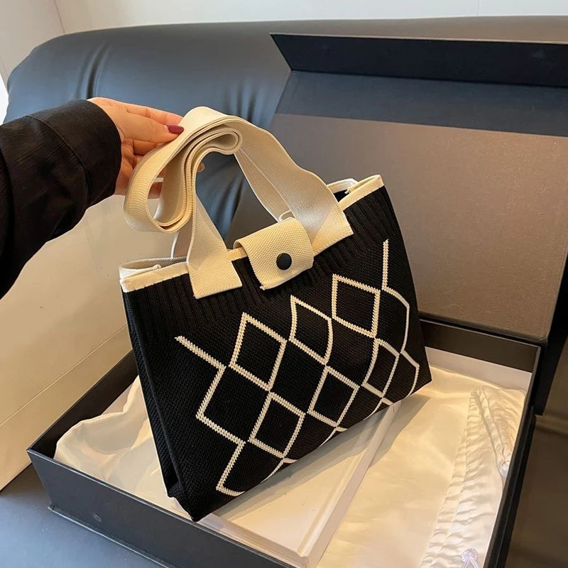 New Fashion Shoulder Bag Large Capacity Women Bags Handheld Versatile Knittted Corchet Shoulder Tote Bags