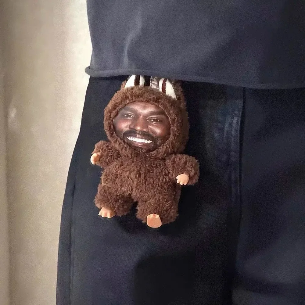 Hilarious Ye Meme Keychain Layeye Keychain Basketball Star Meme Plush Pendant Funny Rapper Bag Accessory Fans Backpacks Gifts