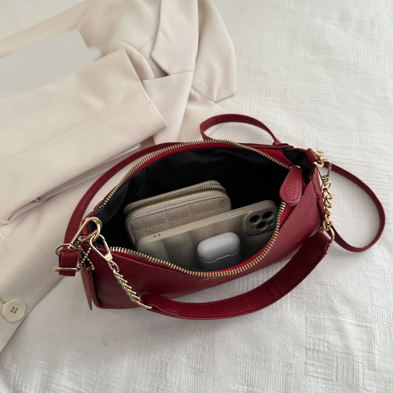 Crossbody Bag for Women Adjustable Strap Crescent Shoulder Bag PU Leather Zipper Closure Casual Handbag for Work Travel