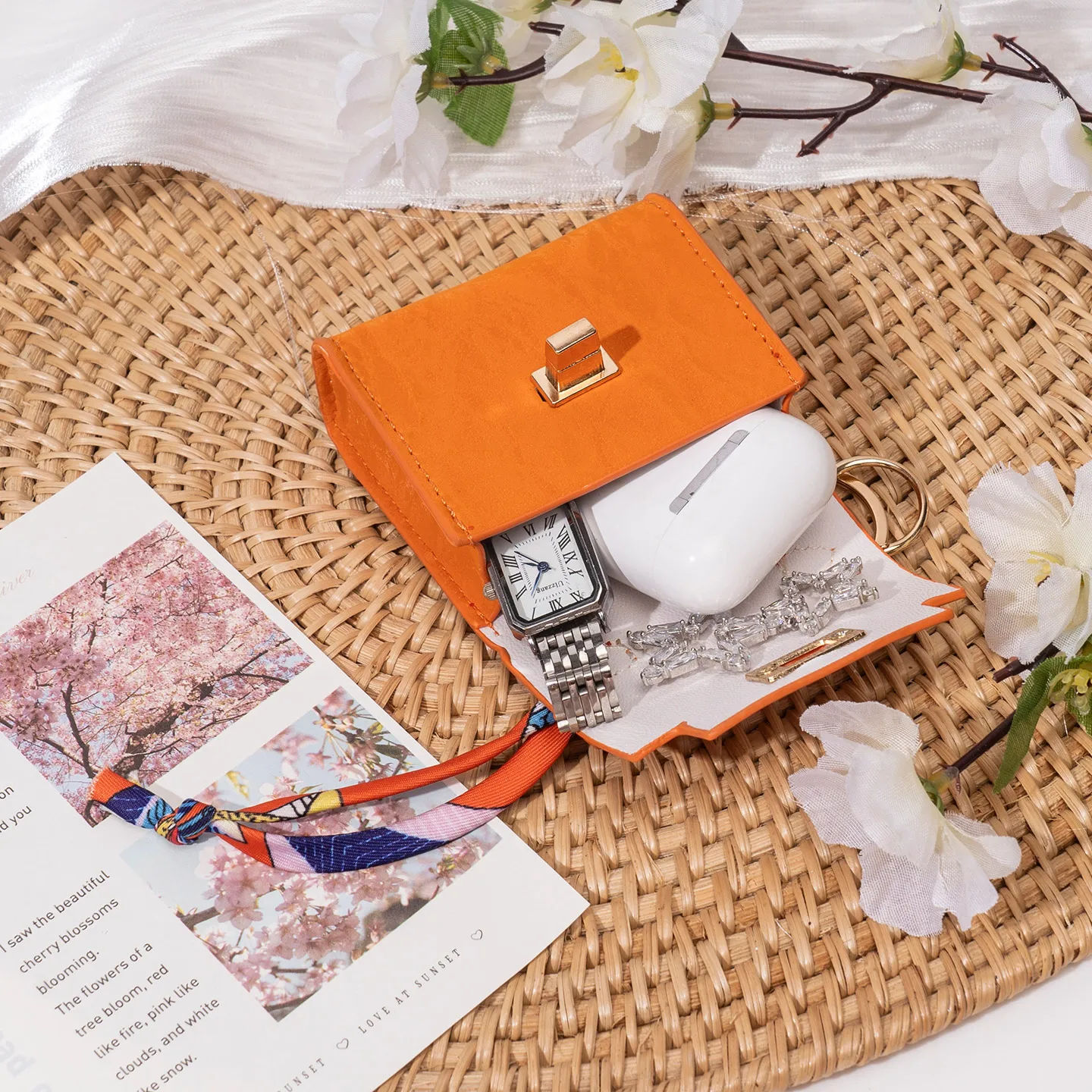 Light Luxury High-end Coin Purses Fashionable Exquisite Bag Accessories New Silk Scarf Bracelet Portable Mini Keychain Pendants