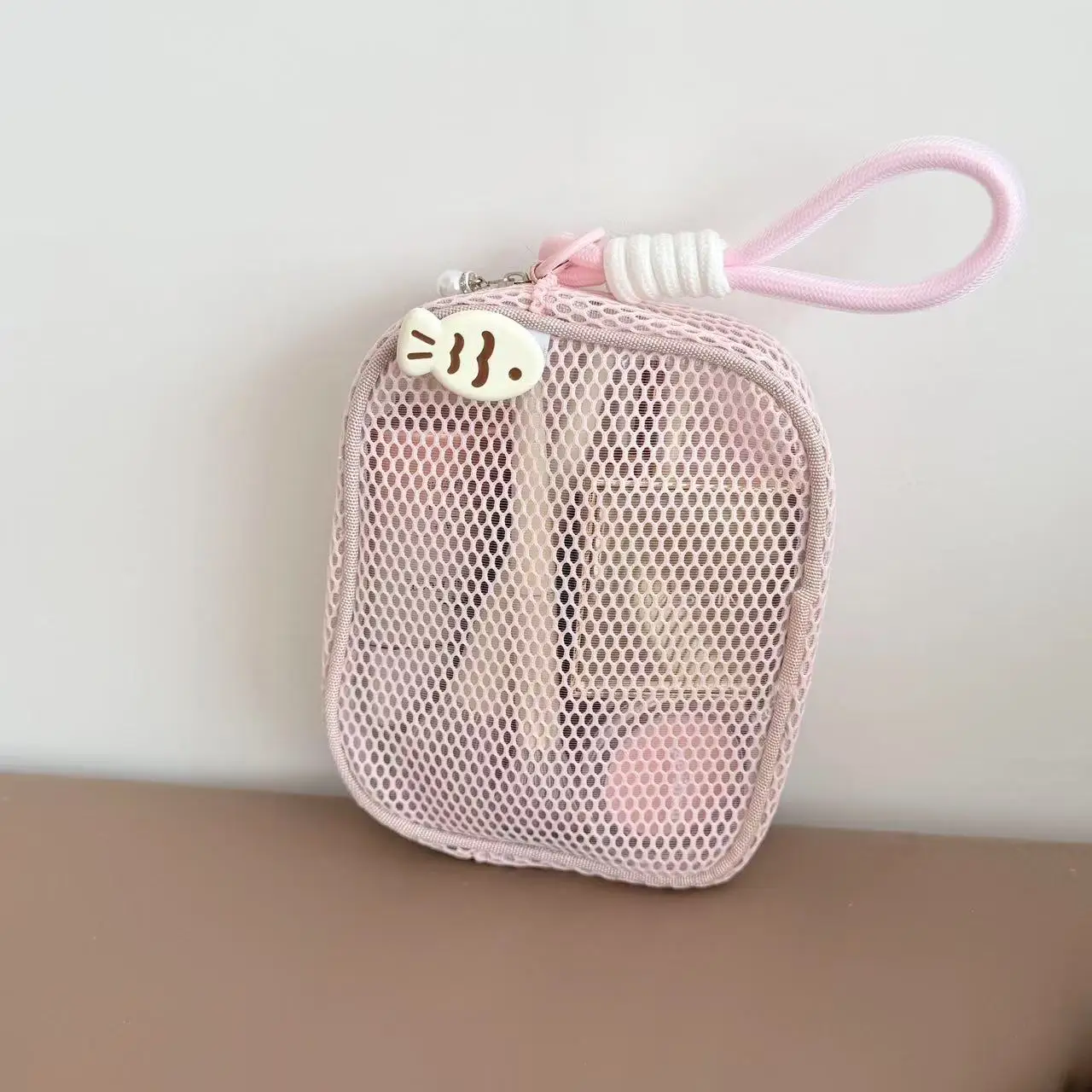 Cubic Mesh Cosmetic Bag, Dopamine Aesthetic Makeup Pouch with Pearl Zipper, Large Capacity Portable Travel Toiletry Bag